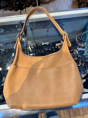 Vintage Coach Tan Leather Shoulder Bag